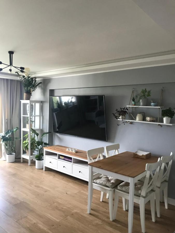 Czerniakowska Boho Mieszkanie 2 - Pokojowe Appartement Warschau